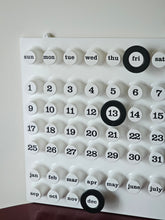 Load image into Gallery viewer, Calendario perpetuo Ring a Date