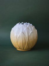 Load image into Gallery viewer, Vaso Loto in ceramica anni '70