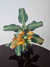 Load image into Gallery viewer, Scultura di pianta di Banano in legno di balsa decorativa anni '50