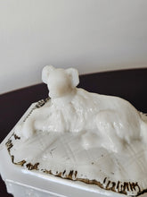 Load image into Gallery viewer, Oggetti decorativi e da tavola in vetro opalino, Francia anni '20