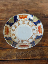 Load image into Gallery viewer, Tazza da tè o ciotola antica in porcellana con decoro inglese