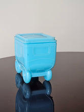 Load image into Gallery viewer, Oggetti decorativi e da tavola in vetro opalino, Francia anni '20