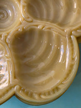 Load image into Gallery viewer, Set di piatti (6) in vetro opalino da ostriche/frutti di mare Cristallerje Portieux