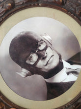 Load image into Gallery viewer, Stampa "Zio Flash" con cornice d'epoca - Marvellini