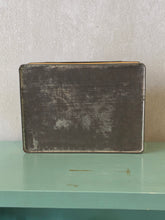 Load image into Gallery viewer, Scatola d'epoca Caramelle Moretta di Ambrosoli (anni '50)
