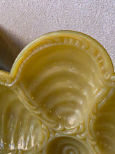 Load image into Gallery viewer, Set di piatti (6) in vetro opalino da ostriche/frutti di mare Cristallerje Portieux
