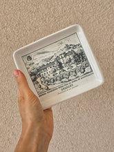 Load image into Gallery viewer, Posacenere o rendi resto Cascina Cremosina di Bersano in ceramica E. Piola