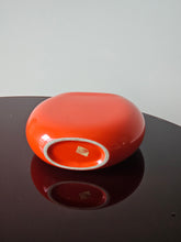 Load image into Gallery viewer, Vaso con coperchio arancione anni '60