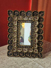 Load image into Gallery viewer, Specchio in legno decorato a mano - sud America anni 70