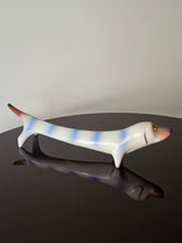 Load image into Gallery viewer, Scultura in ceramica Bassotto Roberto Rigon anni '70