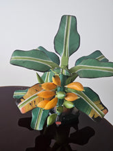 Load image into Gallery viewer, Scultura di pianta di Banano in legno di balsa decorativa anni '50