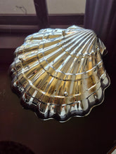 Load image into Gallery viewer, Ciotola svuotatasche conchiglia placcata argento Porciani