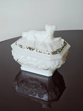 Load image into Gallery viewer, Oggetti decorativi e da tavola in vetro opalino, Francia anni '20