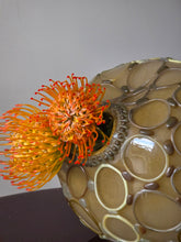 Load image into Gallery viewer, Vaso in vetro con applicazioni in plastica attribuibile a Vanessa Mitrani