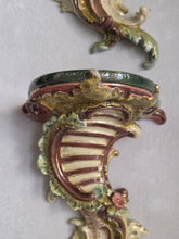 Load image into Gallery viewer, Mensole decorative in ceramica Art Nouveau