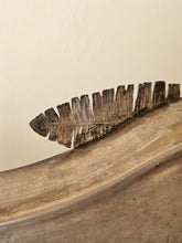 Load image into Gallery viewer, Vassoio centrotavola a forma di banana placcato argento, anni '70