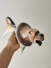 Load image into Gallery viewer, Scultura in ceramica Leone Roberto Rigon anni '70