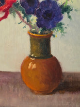 Load image into Gallery viewer, Vaso marrone con fiori viola rossi e rosa (anemoni)