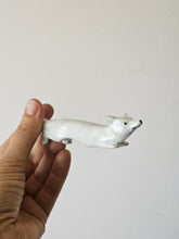 Load image into Gallery viewer, Poggia coltello in porcellana zoomorfi