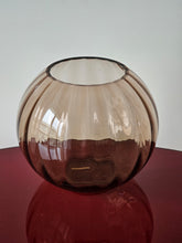 Load image into Gallery viewer, Vaso sfera ottica in vetro di Wilhelm Wagenfeld per WMF, anni &#39;60
