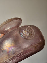 Load image into Gallery viewer, Vaso in vetro soffiato tecnica Scavo
