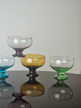 Load image into Gallery viewer, Coppette gelato in vetro soffiato colorato
