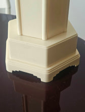 Load image into Gallery viewer, Giostra musicale porta sigarette in bachelite - marchio Secol
