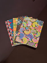 Load image into Gallery viewer, Quadernini a quadretti vintage
