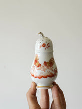Load image into Gallery viewer, Spargi zucchero in porcellana Richard Ginori Pittoria di Doccia decoro Galletti Rossi
