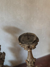 Load image into Gallery viewer, Candelieri del XIX secolo foglia argento
