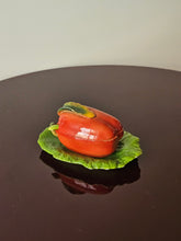Load image into Gallery viewer, Salsiera in ceramica Peperone
