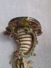 Load image into Gallery viewer, Mensole decorative in ceramica Art Nouveau
