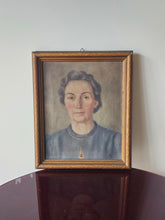 Load image into Gallery viewer, Ritratto di signora anni '40
