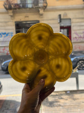 Load image into Gallery viewer, Set di piatti (6) in vetro opalino da ostriche/frutti di mare Cristallerje Portieux
