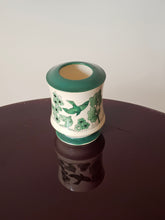 Load image into Gallery viewer, Vaso decorato a mano Lavenia firmato Fiordebò 1929
