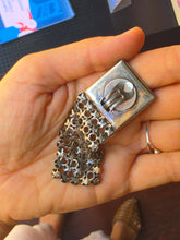 Load image into Gallery viewer, Orecchini in bachelite placcati argento anni '80
