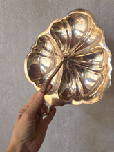 Load image into Gallery viewer, Antipastiera Art Nouveau in metallo argentato
