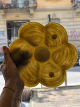 Load image into Gallery viewer, Set di piatti (6) in vetro opalino da ostriche/frutti di mare Cristallerje Portieux
