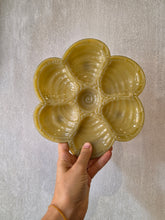 Load image into Gallery viewer, Set di piatti (6) in vetro opalino da ostriche/frutti di mare Cristallerje Portieux
