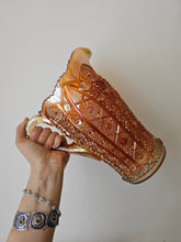 Load image into Gallery viewer, Set da tavola bicchieri + brocca Carnival Glass Marigold made in U.S.A.
