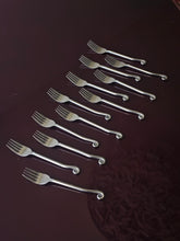 Load image into Gallery viewer, Forchette in acciaio con manico a spirale
