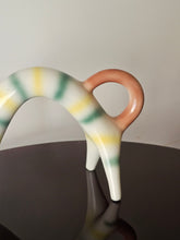 Load image into Gallery viewer, Scultura in ceramica Gatto Roberto Rigon anni '70
