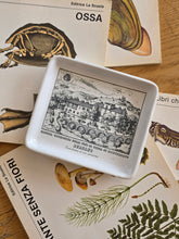 Load image into Gallery viewer, Posacenere o  rendi resto Cascina Cremosina di Bersano in ceramica E. Piola
