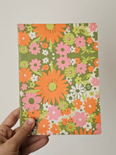Load image into Gallery viewer, Quadernini a quadretti vintage

