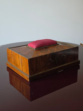 Load image into Gallery viewer, Confanetto con cassetto segreto in radica e ottone
