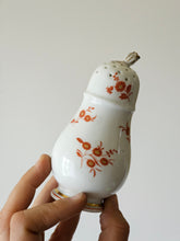 Load image into Gallery viewer, Spargi zucchero in porcellana Richard Ginori Pittoria di Doccia decoro Galletti Rossi
