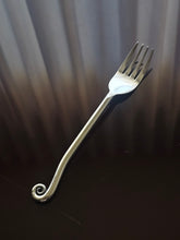 Load image into Gallery viewer, Forchette in acciaio con manico a spirale

