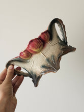 Load image into Gallery viewer, Tris di vasi decorativi barbotine primi '900
