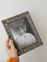 Load image into Gallery viewer, Stampa &quot;Nonna Usa&quot; con cornice d&#39;epoca- Marvellini
