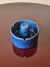 Load image into Gallery viewer, Posacenere Franco Pozzi blu anni &#39;60
